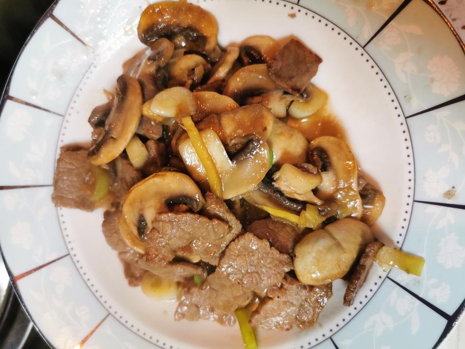 复工便当菜 口蘑炒牛肉