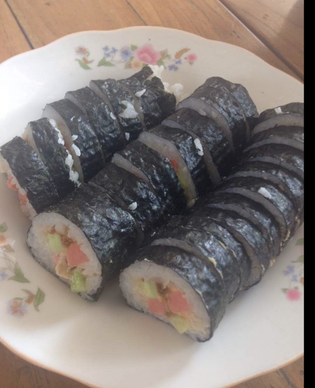 紫菜卷寿司