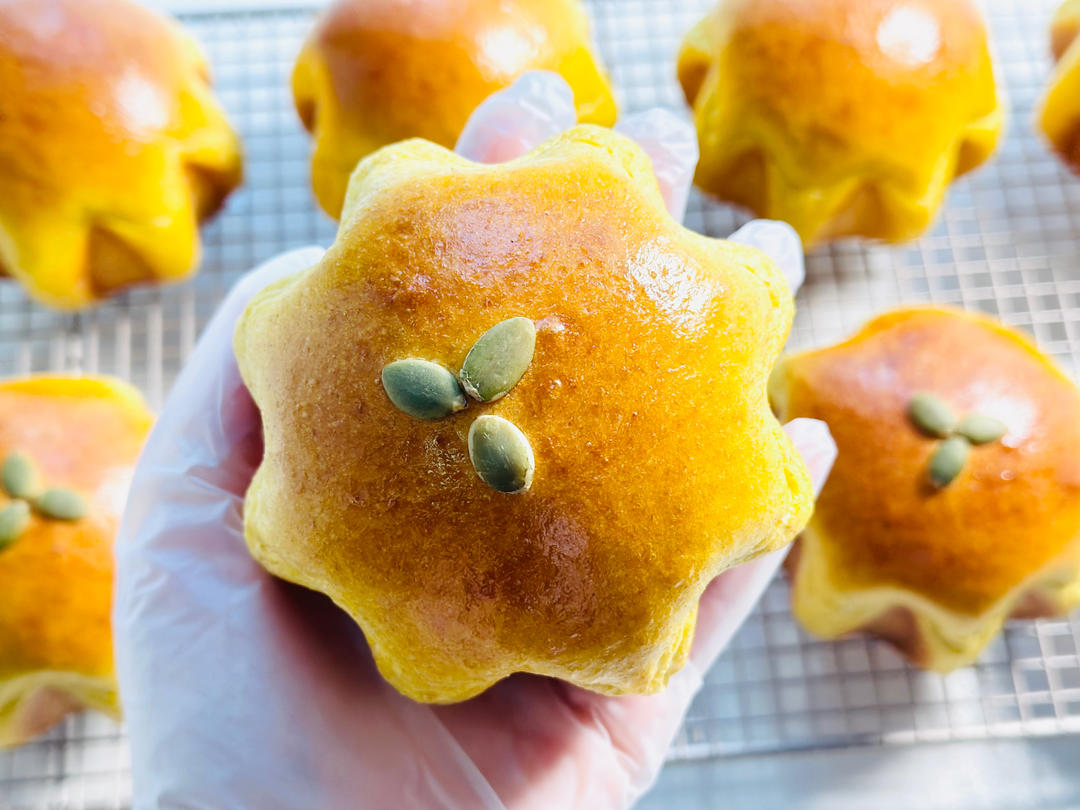 🌼全麦｜南瓜｜麻薯乳酪花朵软欧面包｜软糯拉丝