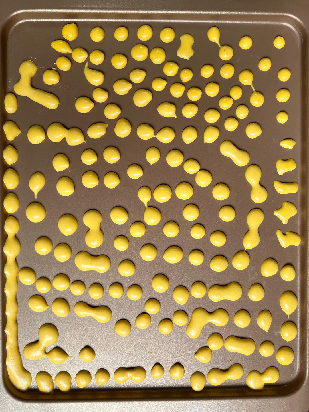 入口即化的无添加蛋黄溶豆