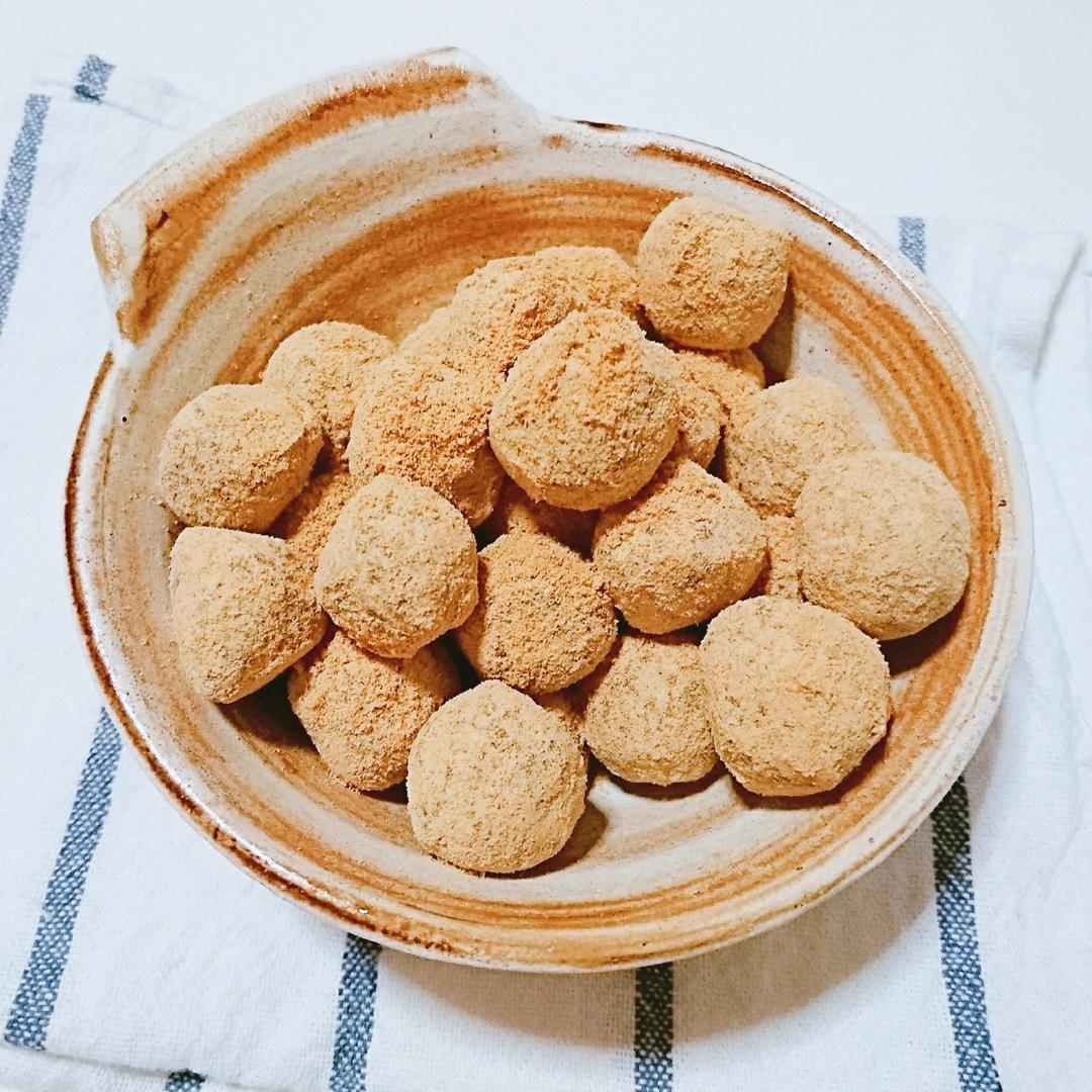 きなこ飴(黄豆粉软糖）