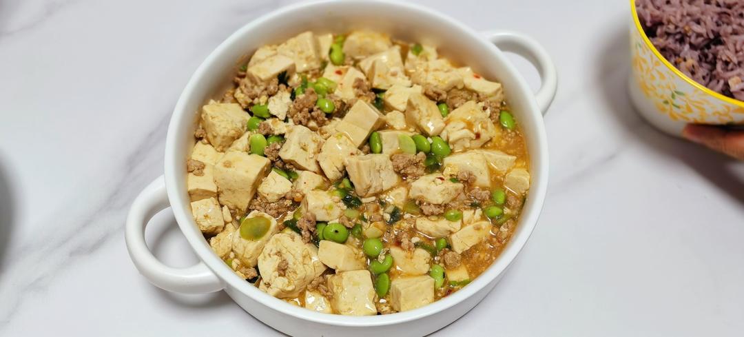 毛豆子烧豆腐