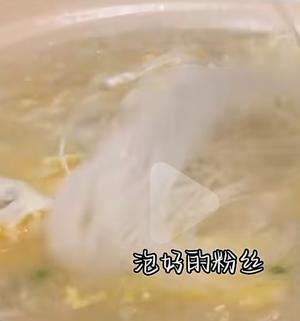 萝卜丝煎蛋汤配肉饼   萝卜丝蛋饺汤   萝卜丝煎蛋牛肉丸的做法 步骤9