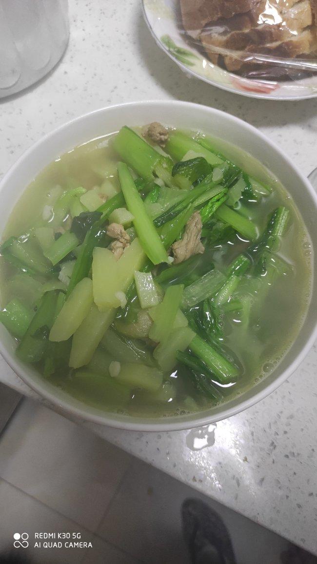 平凡鲜美的小白菜炖土豆