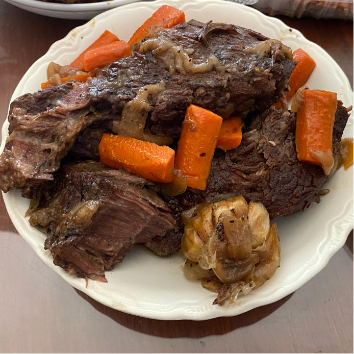 red wine chuck roast pasta