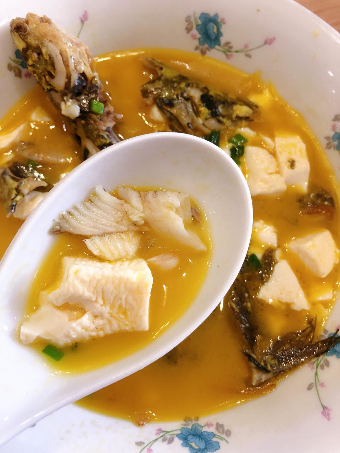 宝宝爱吃的汪刺鱼豆腐汤的做法