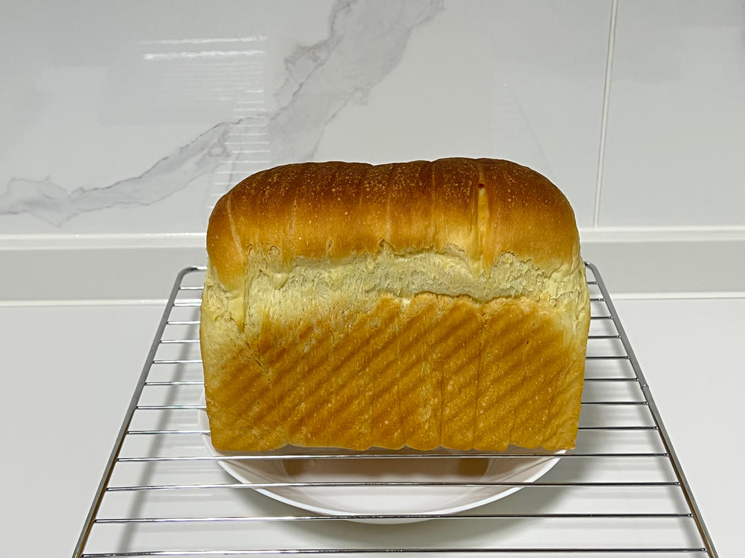 水合法手揉中种牛奶吐司