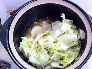 白菜豆腐丸子煲的做法 步骤7