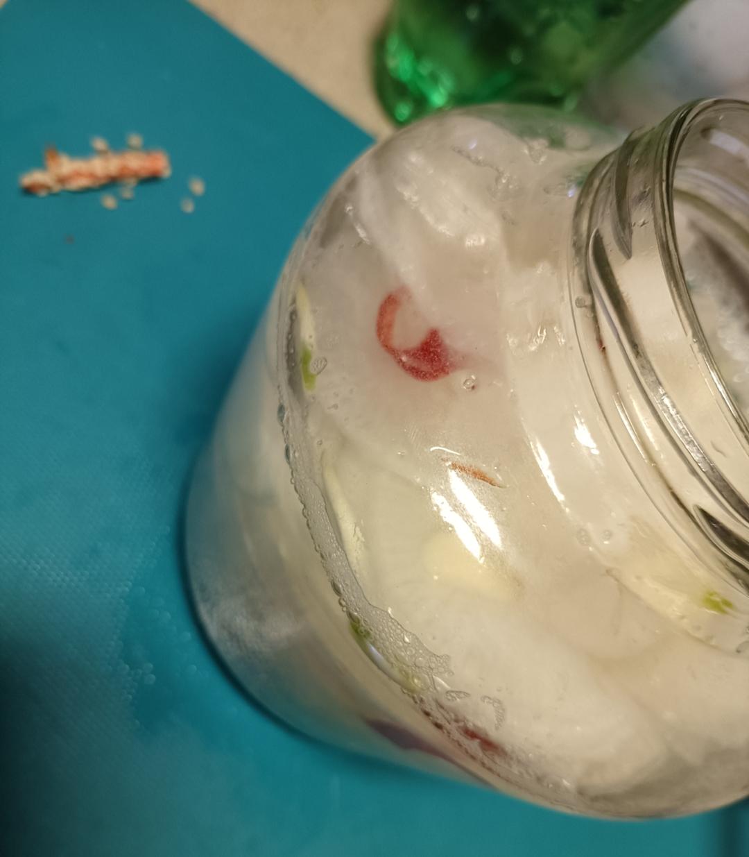 雪碧泡萝卜～酸甜香辣