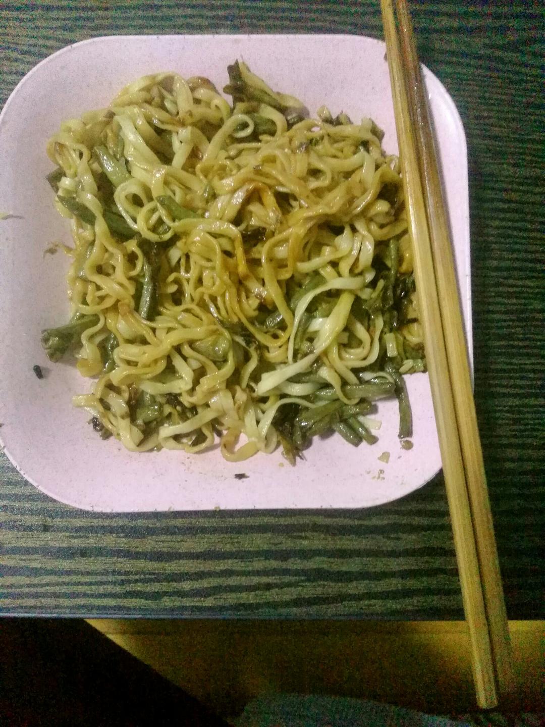 芸豆焖面（附万能的腌肉不老的办法）