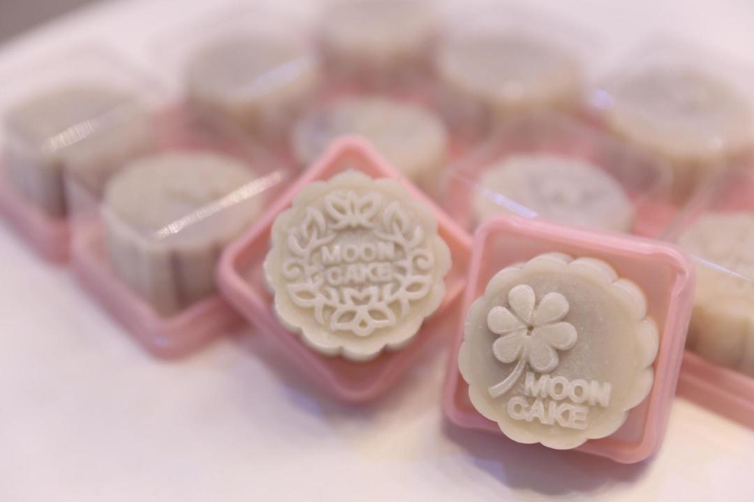 香芋紫薯冰皮月饼