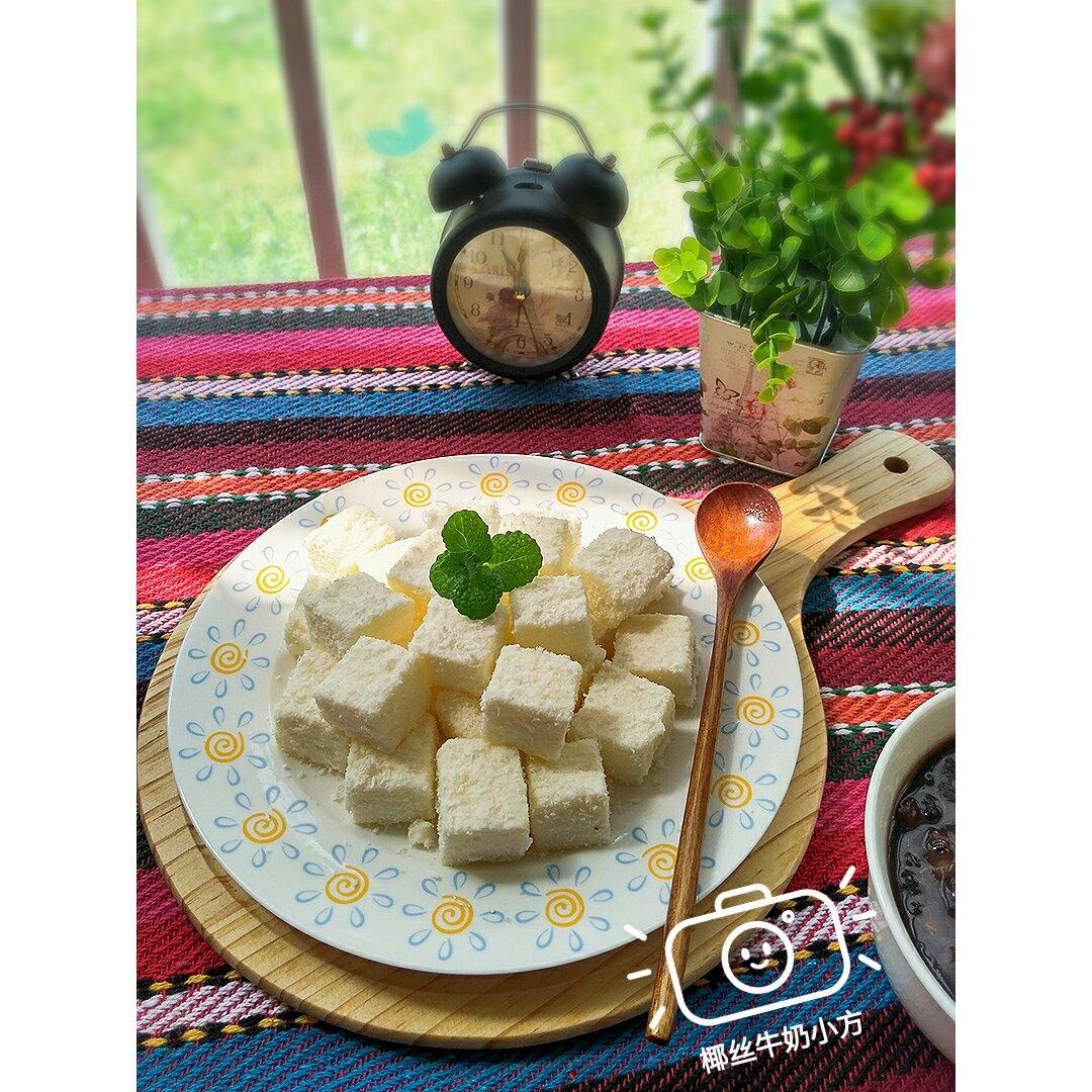 完胜85度C牛奶椰丝小方