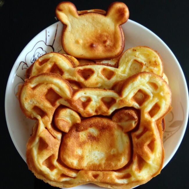 蓝莓果酱华夫饼