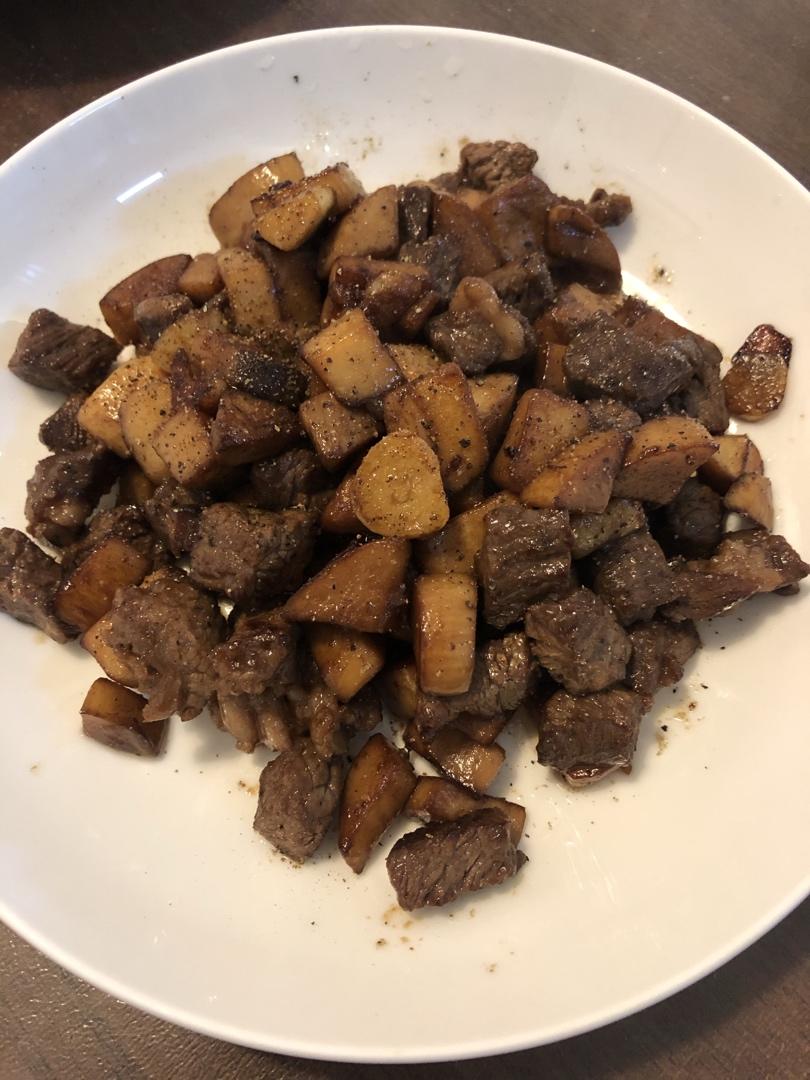 黑椒杏鲍菇牛肉粒