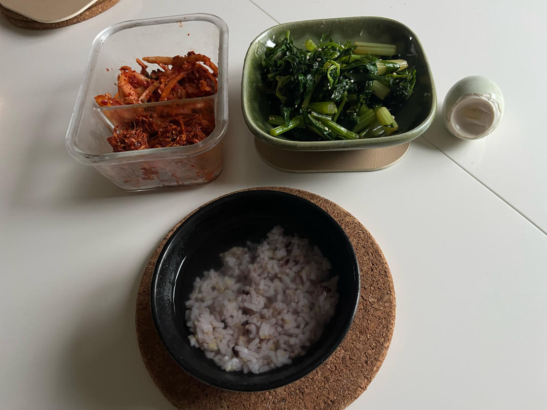 生病时唯一想吃的菜-凉拌芹菜