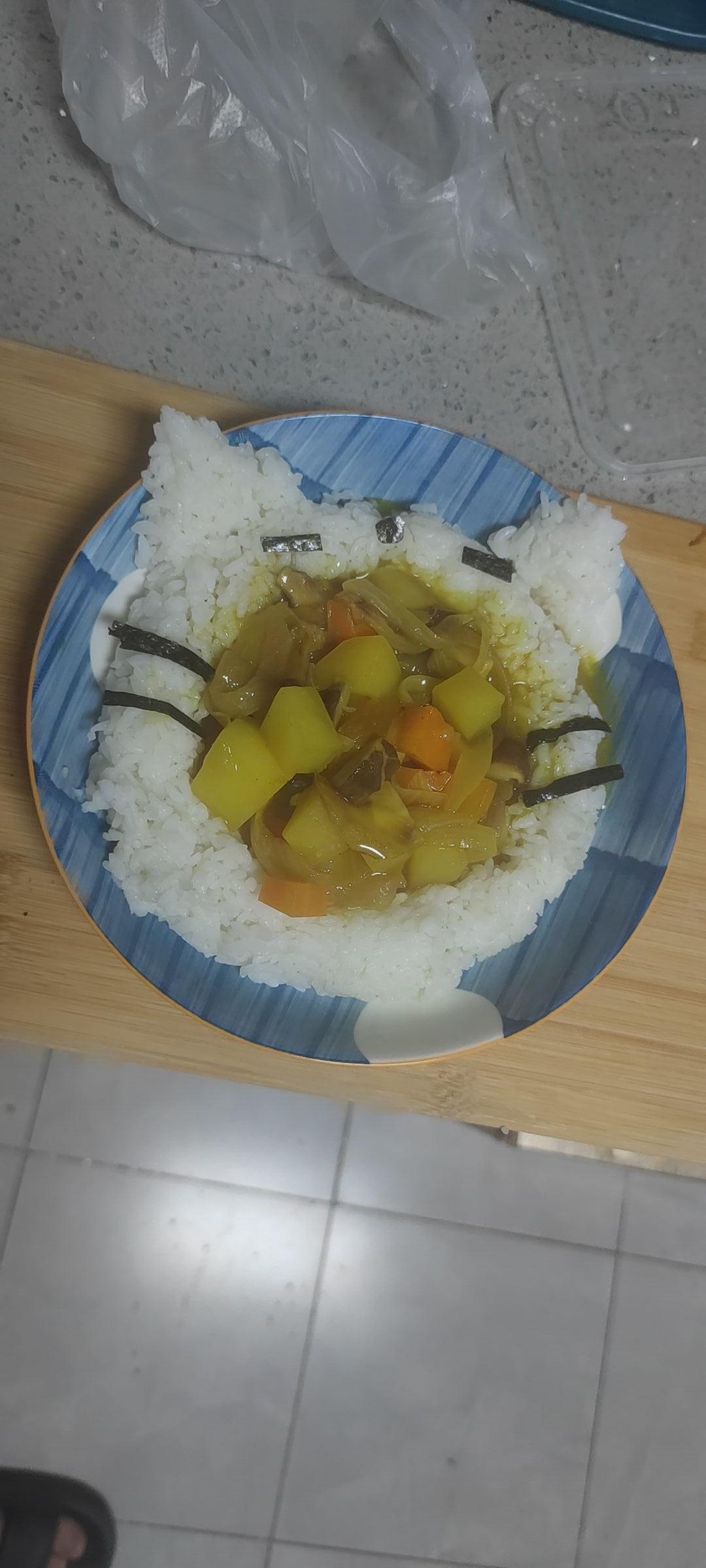 大嘴宝宝咖喱饭