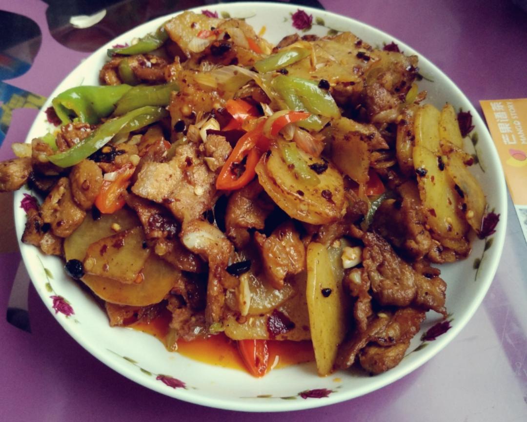 老干妈土豆盐煎肉