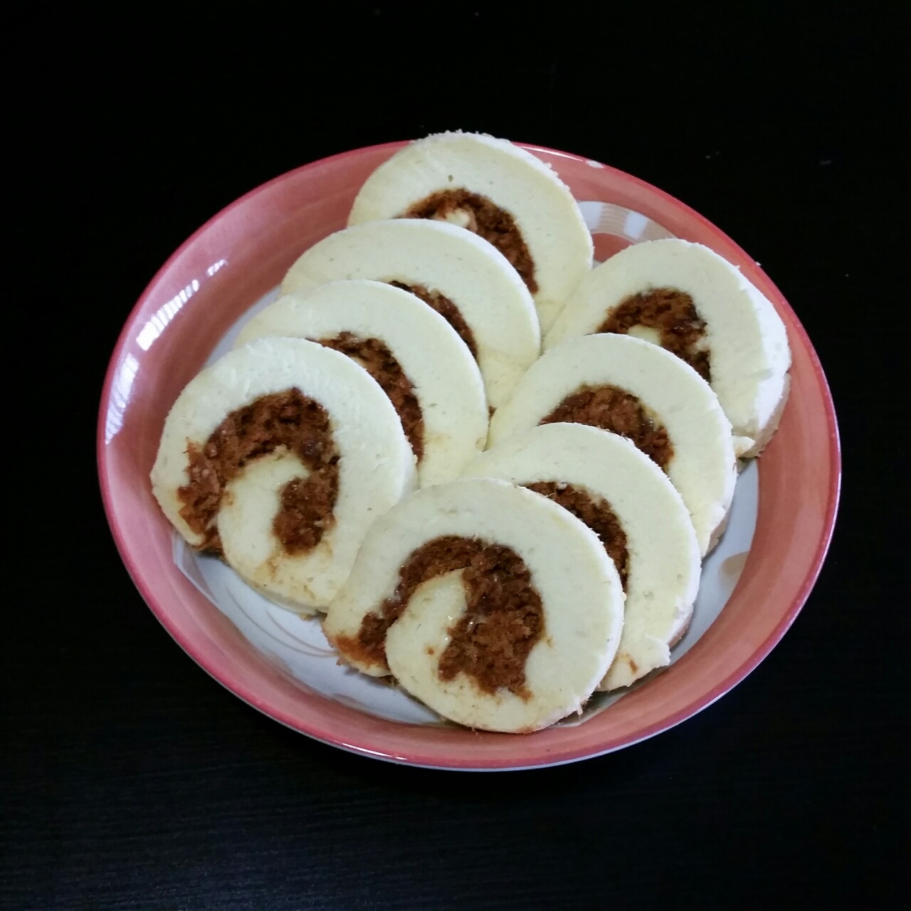 肉松戚风蛋糕卷
