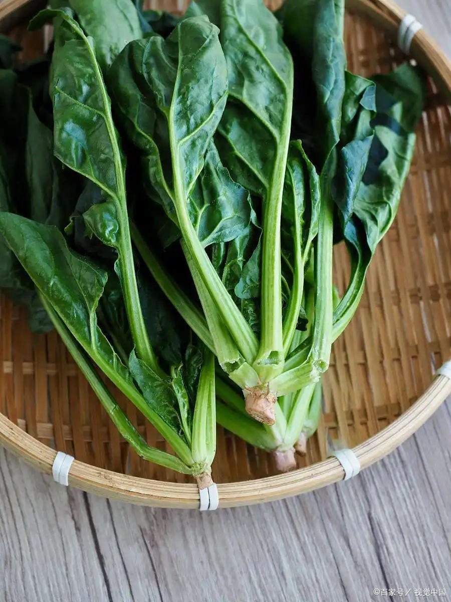 不涩口又嫩的清炒菠菜