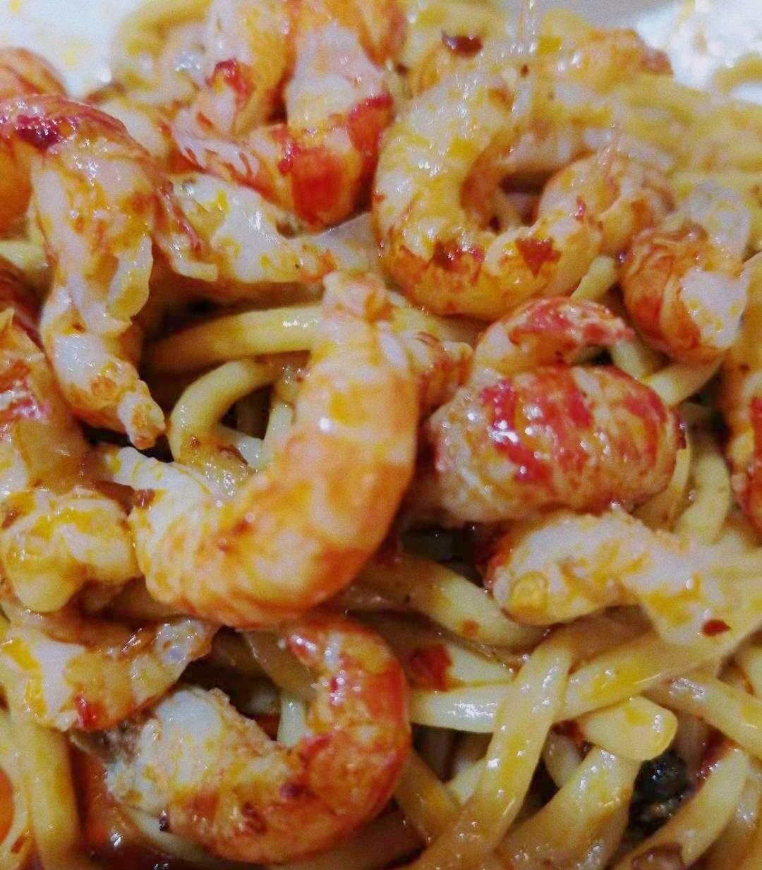 小龙虾炒饭