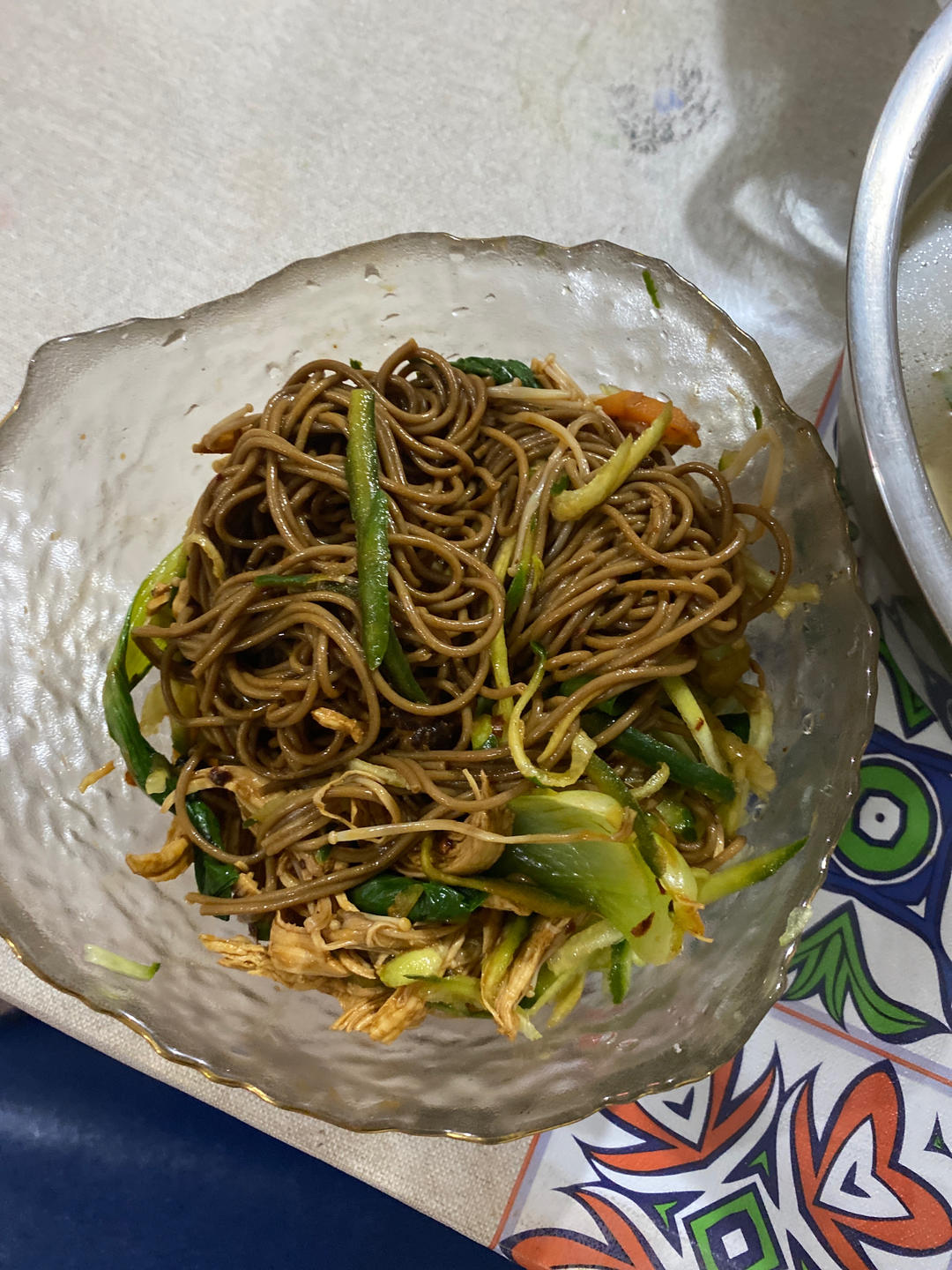 无敌好吃易操作的鸡丝拌面