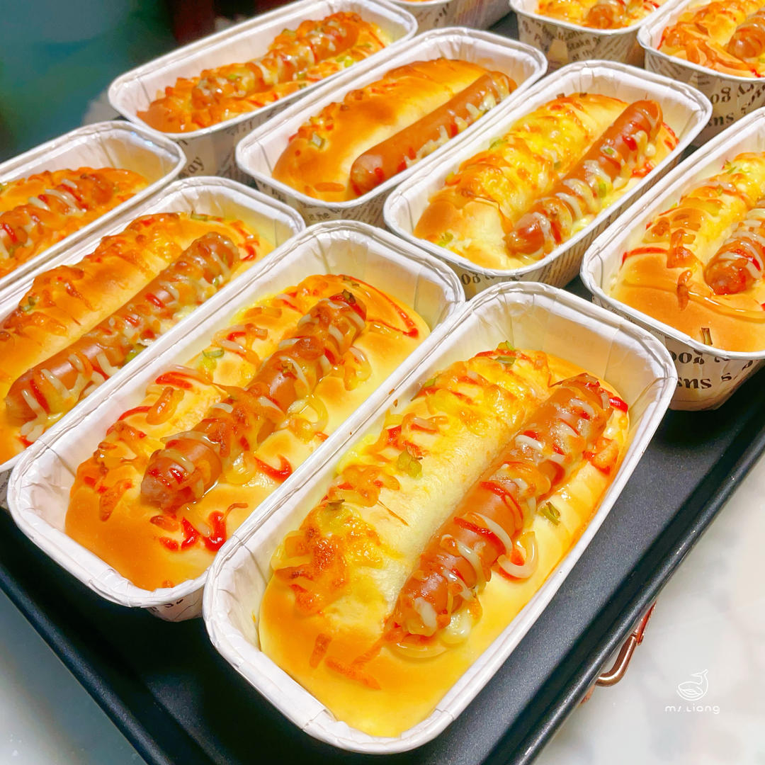 软fufu的经典肉松肠仔包