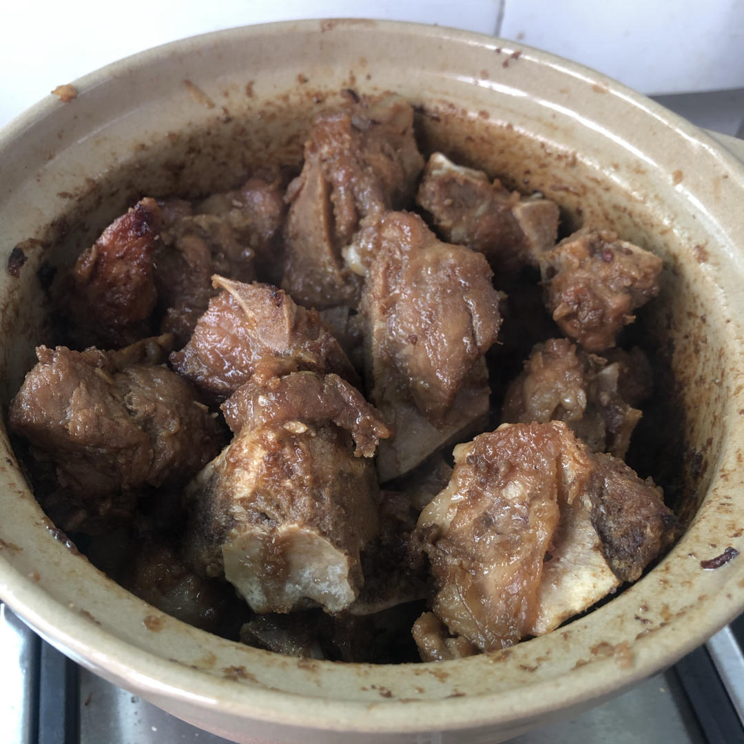 砂锅蒜香排骨