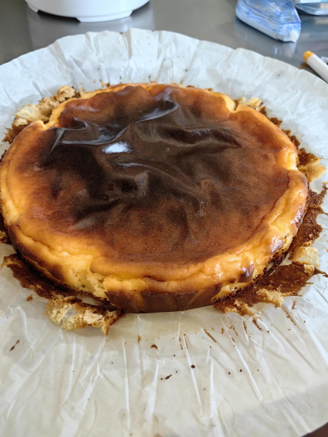 巴斯克式烤芝士蛋糕[超简单][搬运]