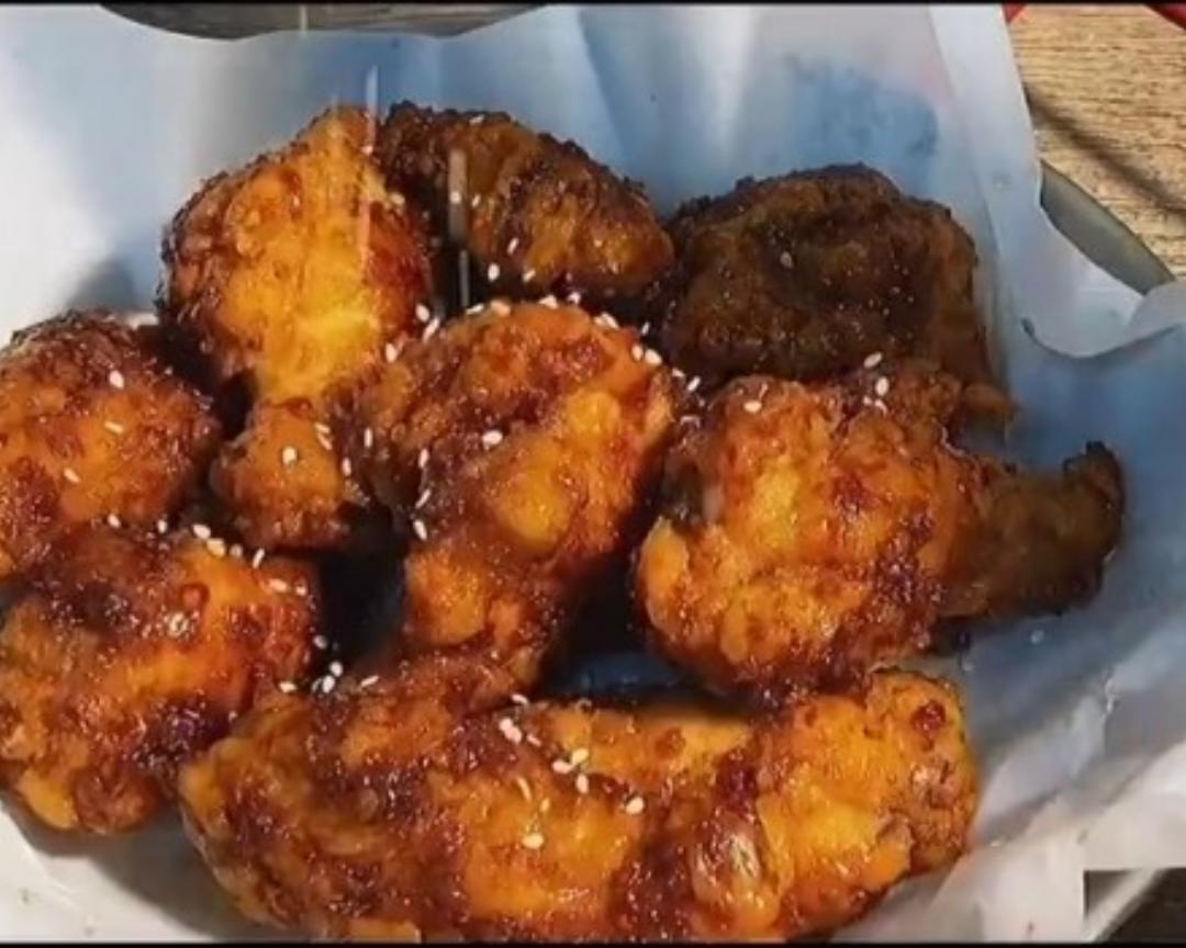 蜂蜜蒜蓉炸鸡的做法