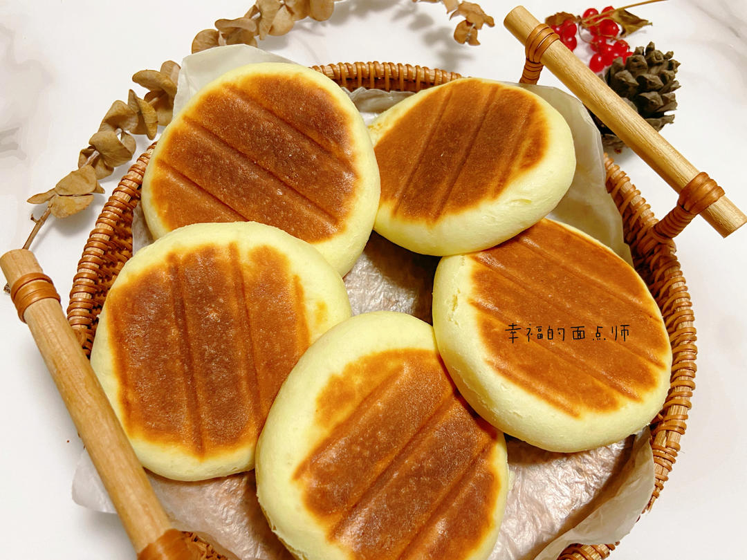 幸福的面点师做的没有烤箱我们就做这款奶香软饼吧口感松软像蛋糕新手