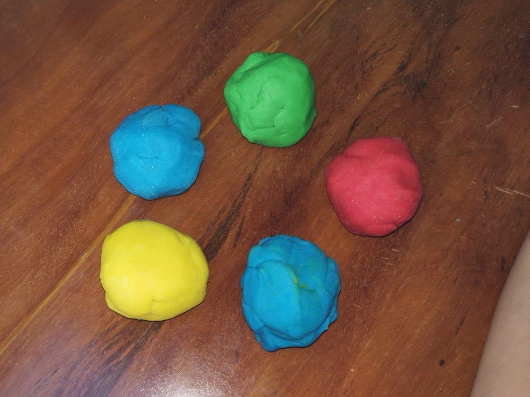 自制安全橡皮泥（非塔塔粉）