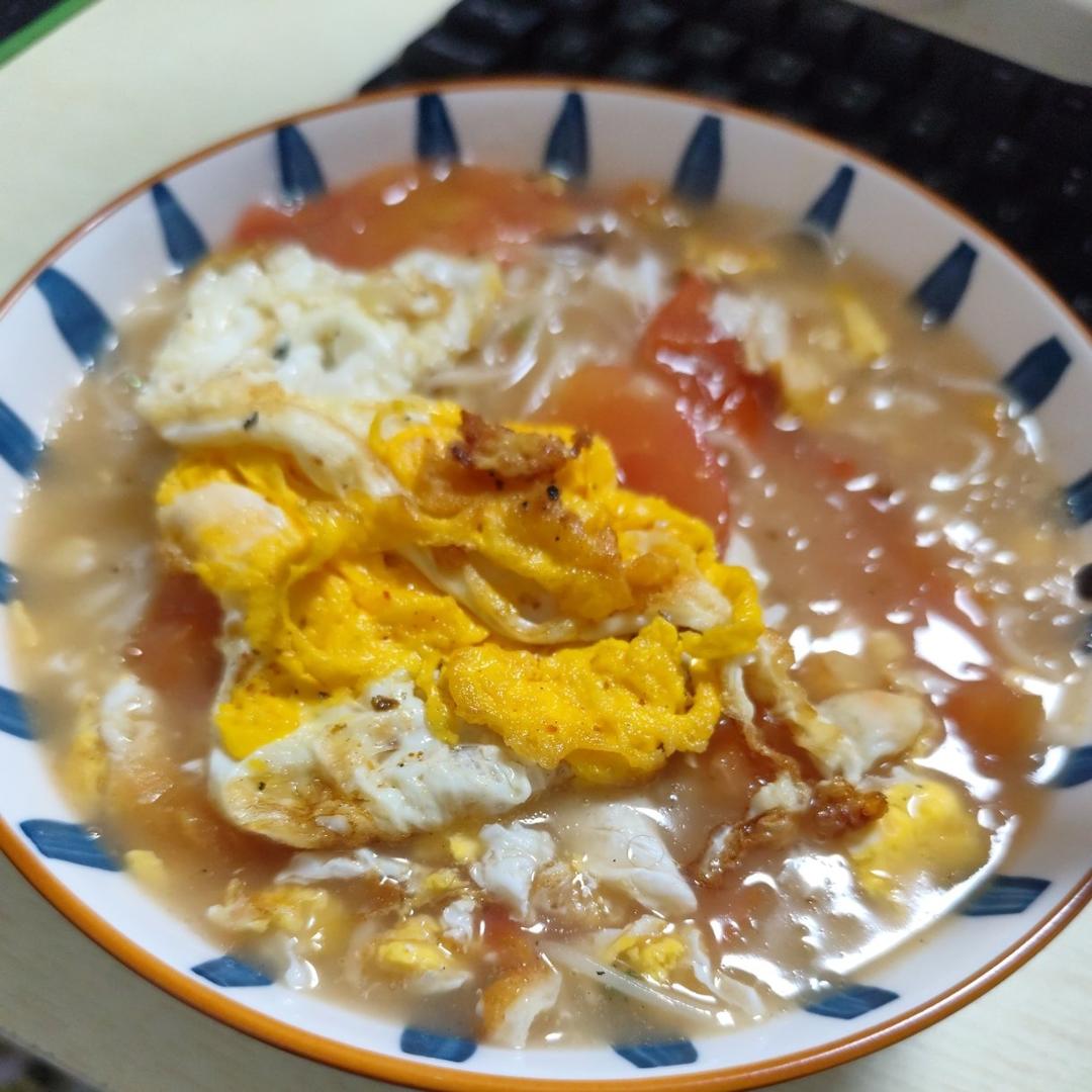 恨不得抱着锅舔的番茄鸡蛋面