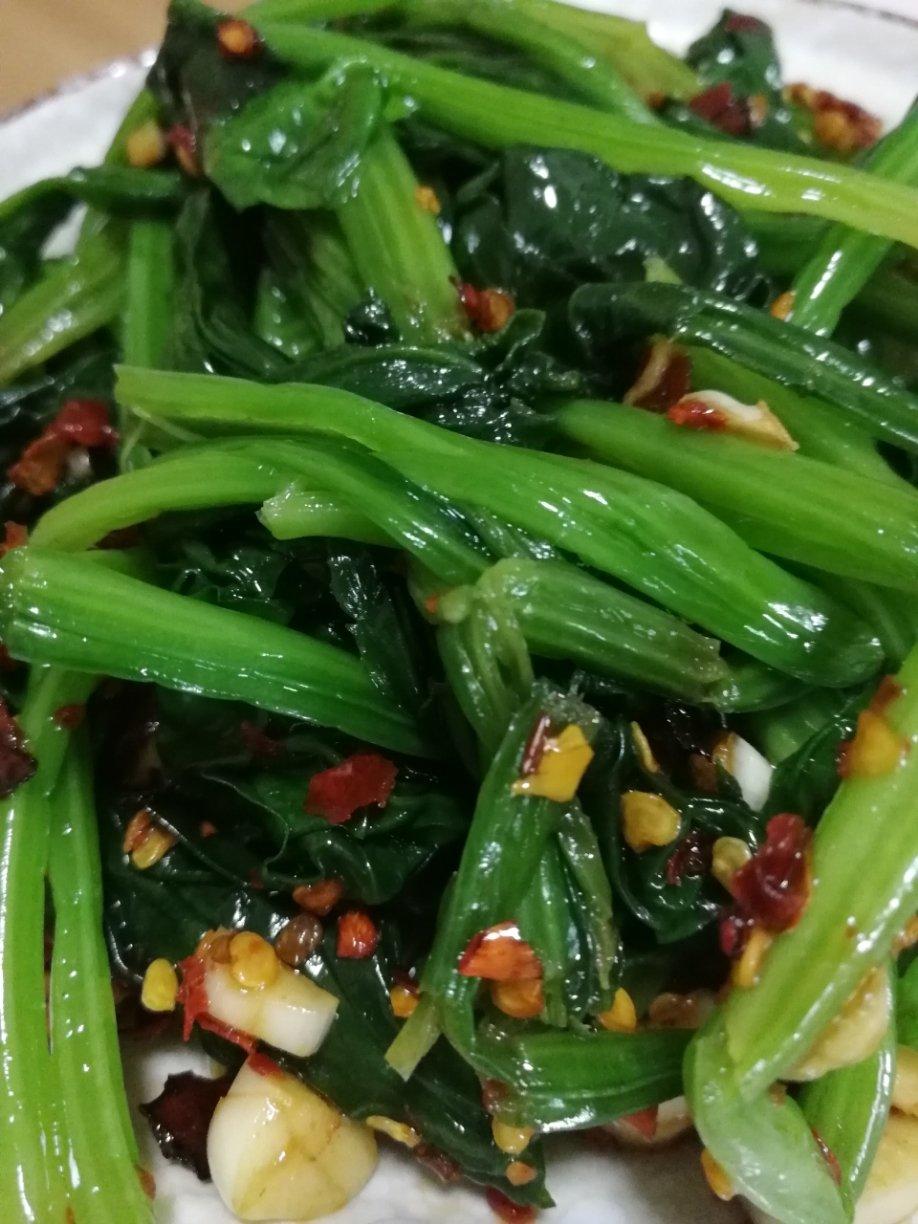 凉拌菠菜
