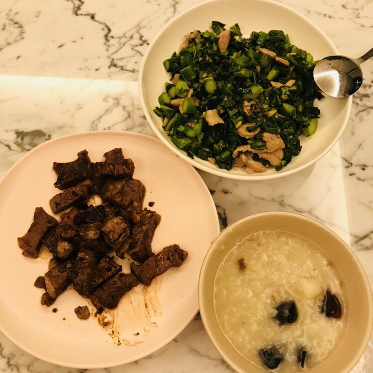 十五分钟快手之香滑皮蛋瘦肉粥(附五分钟电饭煲电压力锅更快捷方法)