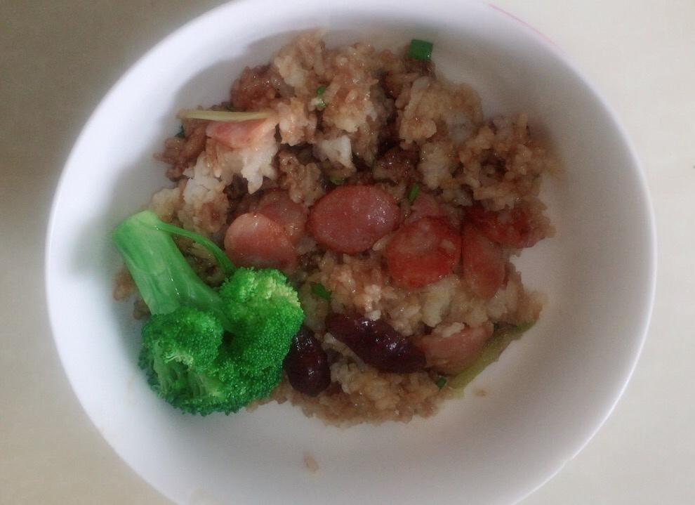 香肠煲仔饭