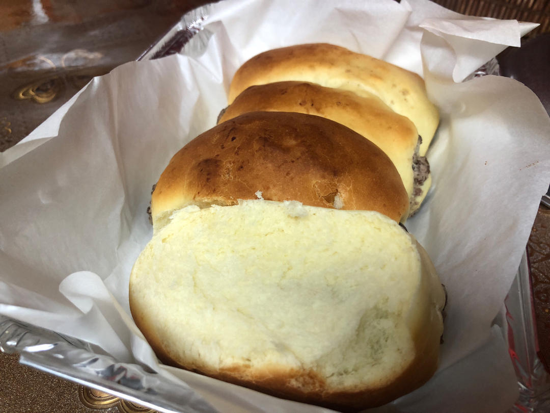 不用揉出膜的松软红豆面包