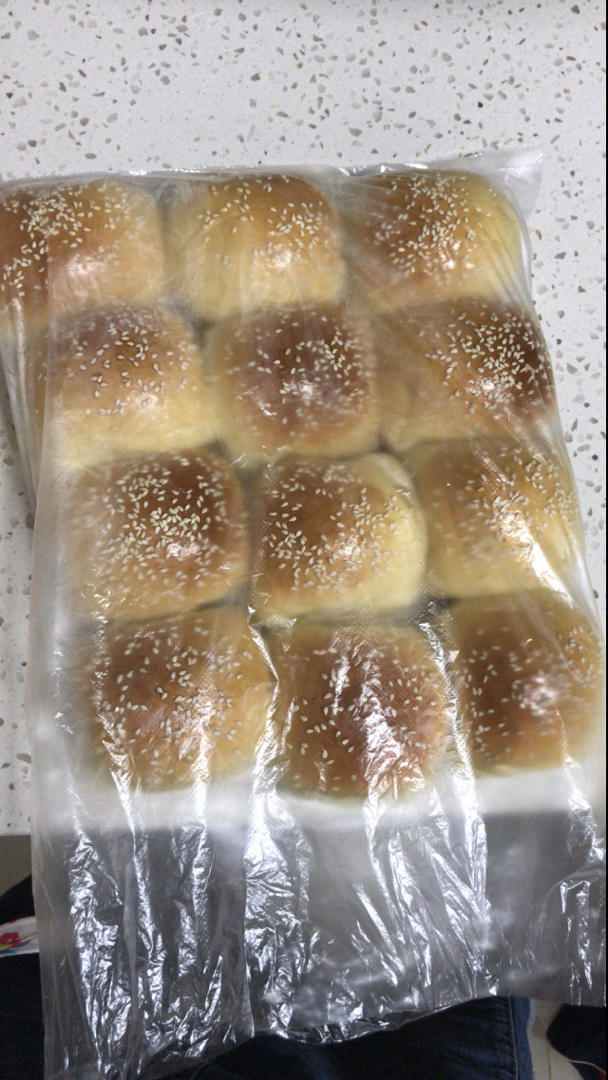 一次发酵绵柔奶油小餐包（消耗淡奶油）