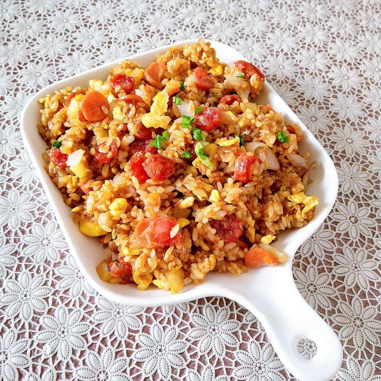 邻居抢着来我家吃土豆香肠炒饭，原来这么香！