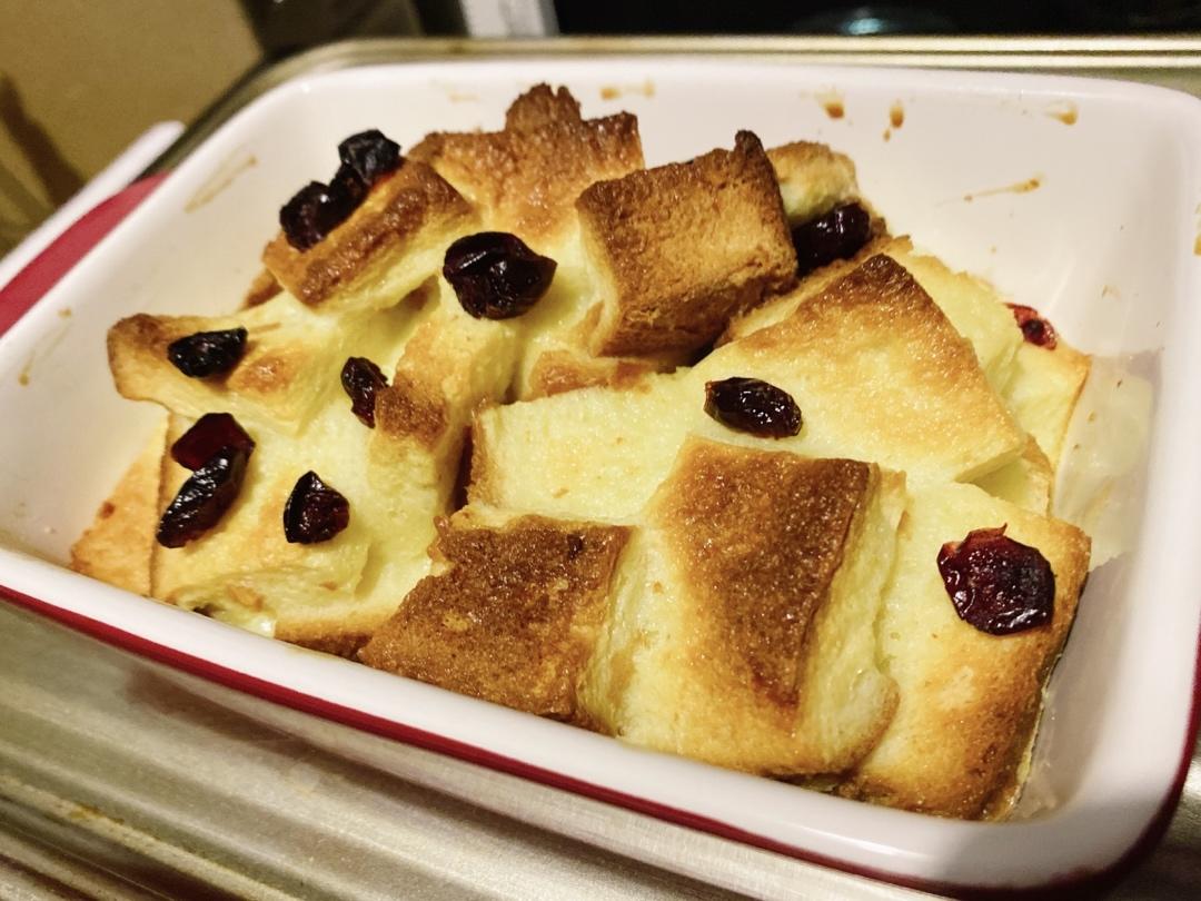 焗烤蔓越梅吐司布丁