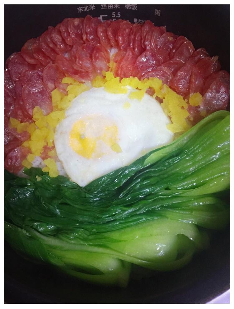 香肠煲仔饭