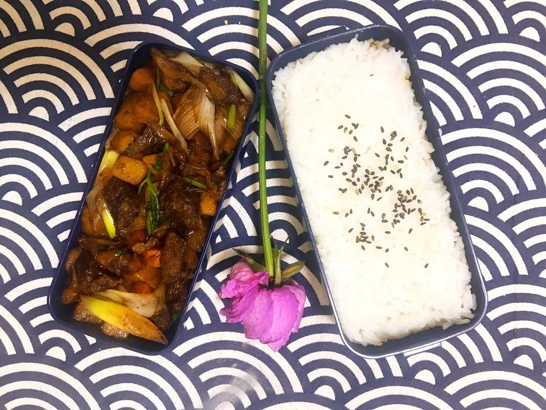 上班族的ᕙ(`▿´)ᕗ便当