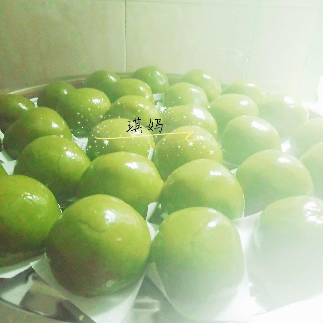 咸蛋黄肉松青团