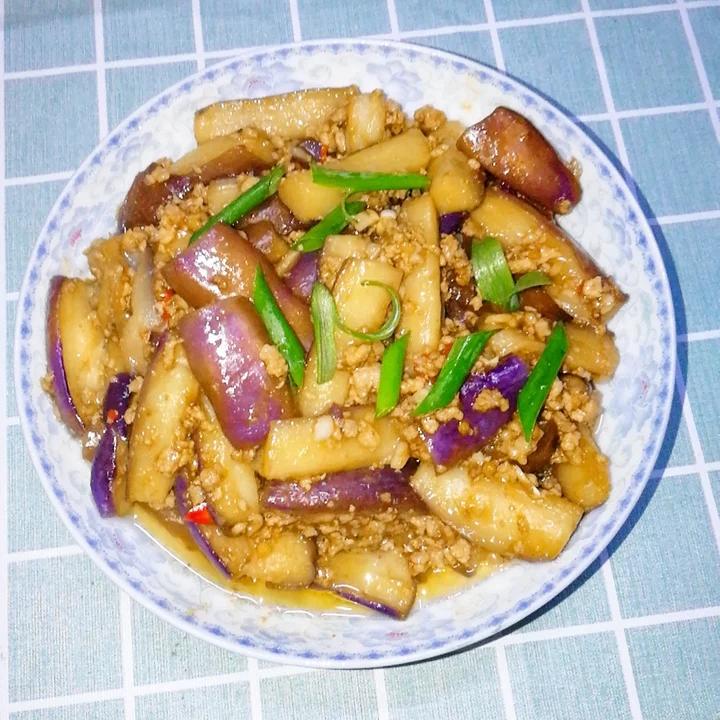 开胃下饭菜！巨简单的家常鱼香茄子煲