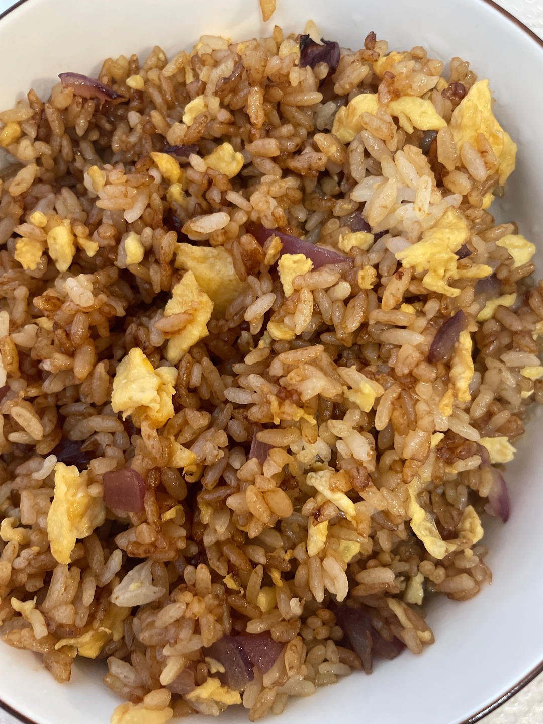 好吃到舔盘的酱油炒饭！