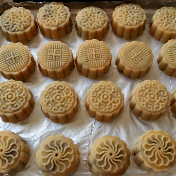 广式豆沙月饼