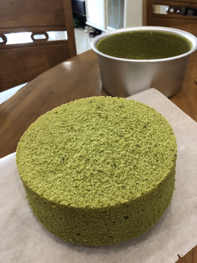 6寸基础版戚风蛋糕胚（附上我做的黄金果生日蛋糕）