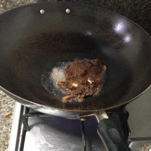 土豆炒牛肉的做法 步骤3