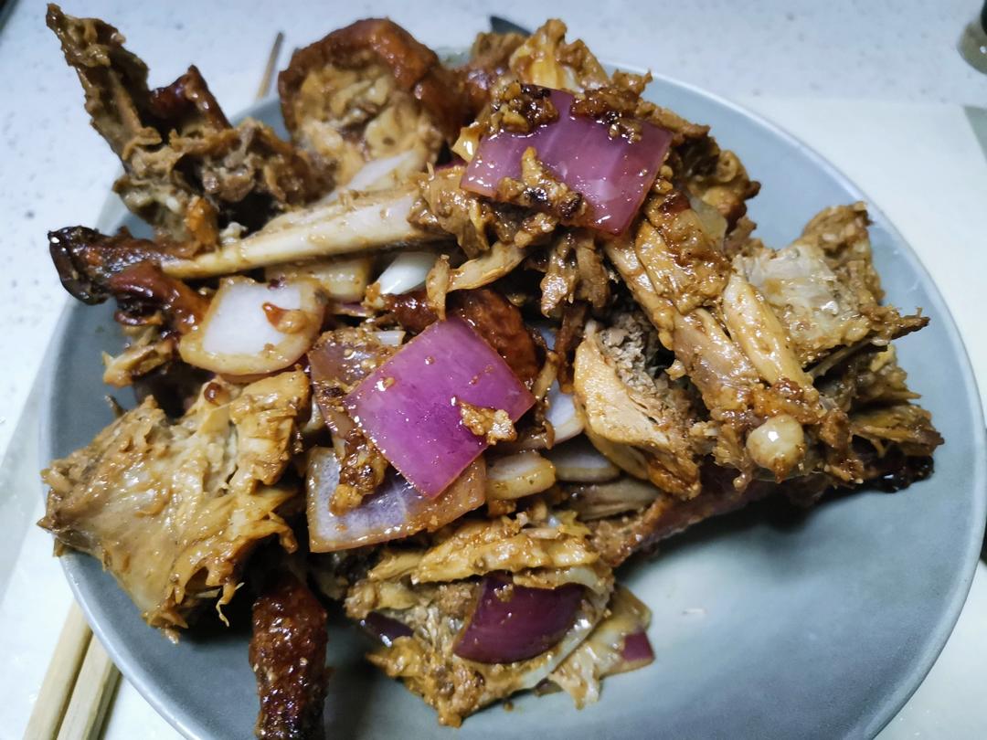 烤鸭花样吃法：孜然椒盐鸭架