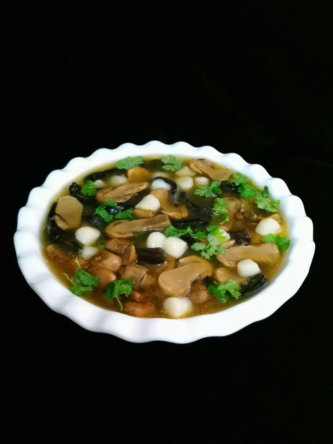 鲜贝煨海参的做法