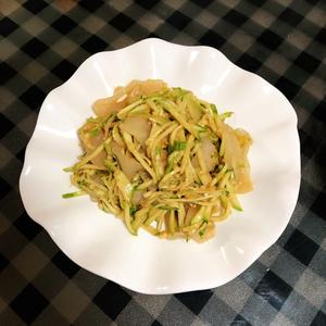 黄瓜拌拉皮——三分钟上桌的家常凉菜的做法 步骤9